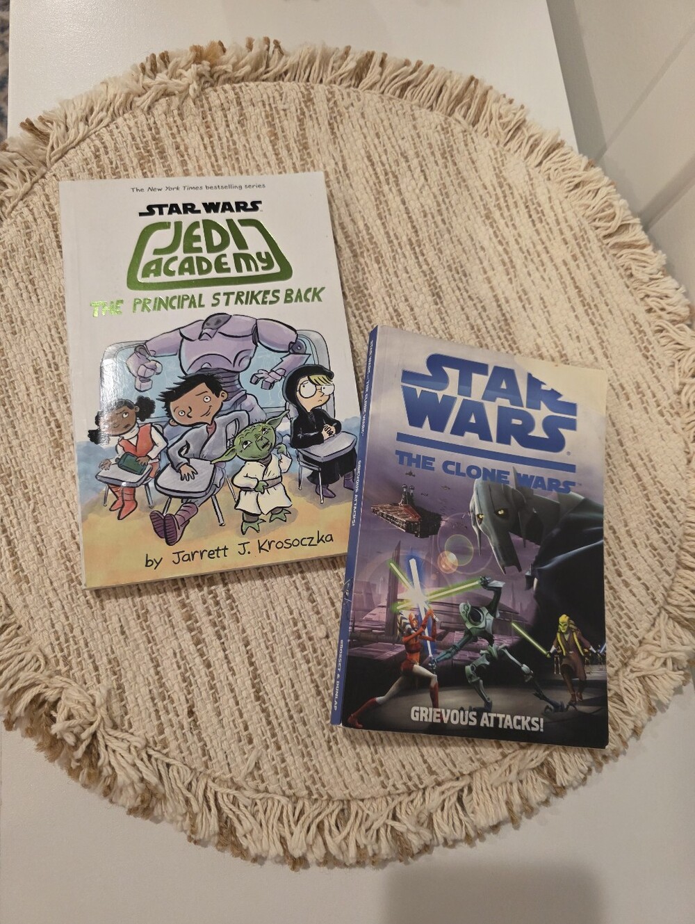 Star Wars Books Lot Of 2